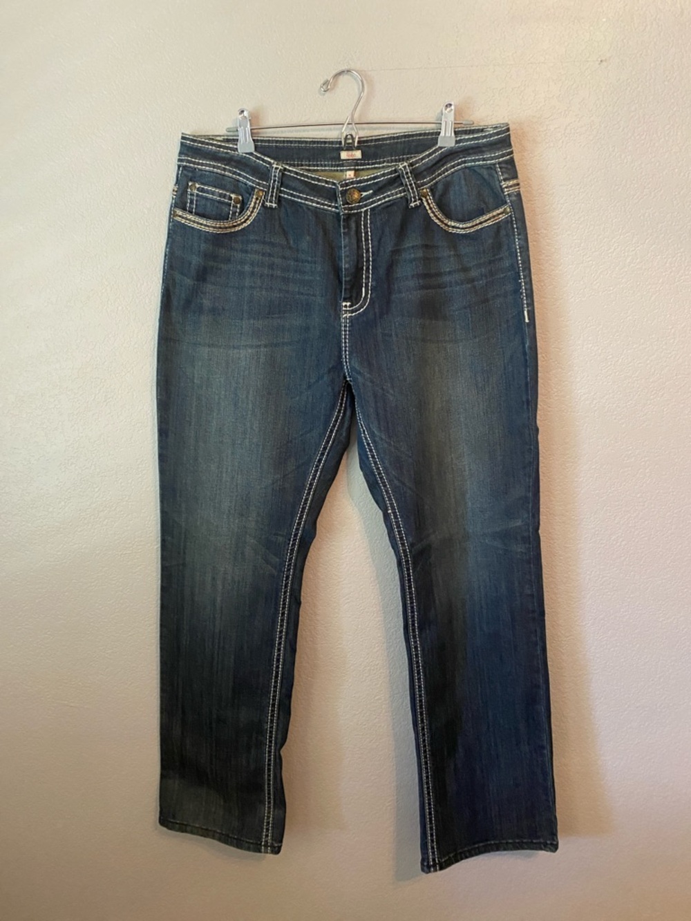 Reba Women's Straight-Leg Jeans in Dark Blue with Contrast Stitching